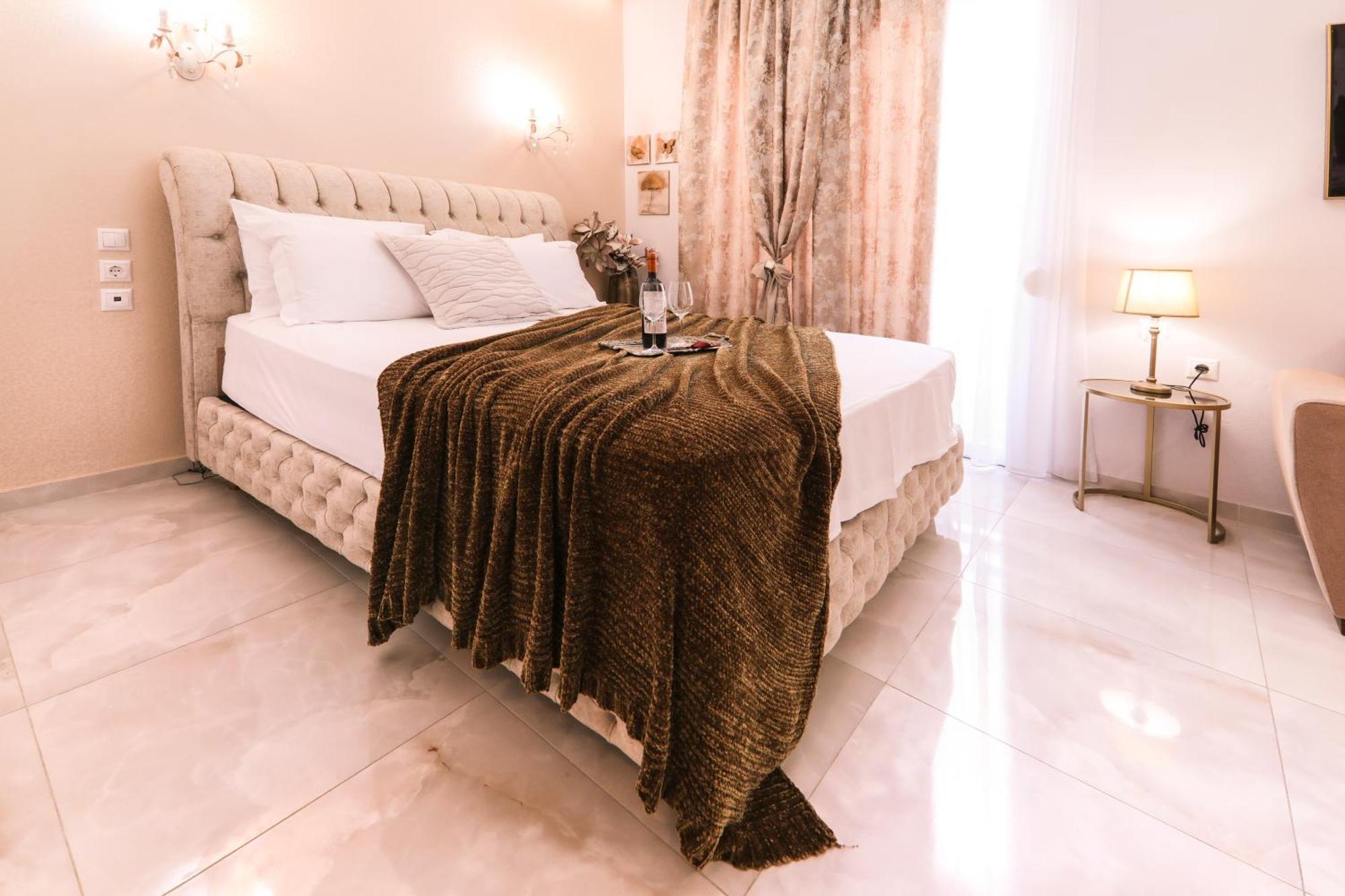 Goldenspace Exquisite Suite Near The Port Volos Exterior foto
